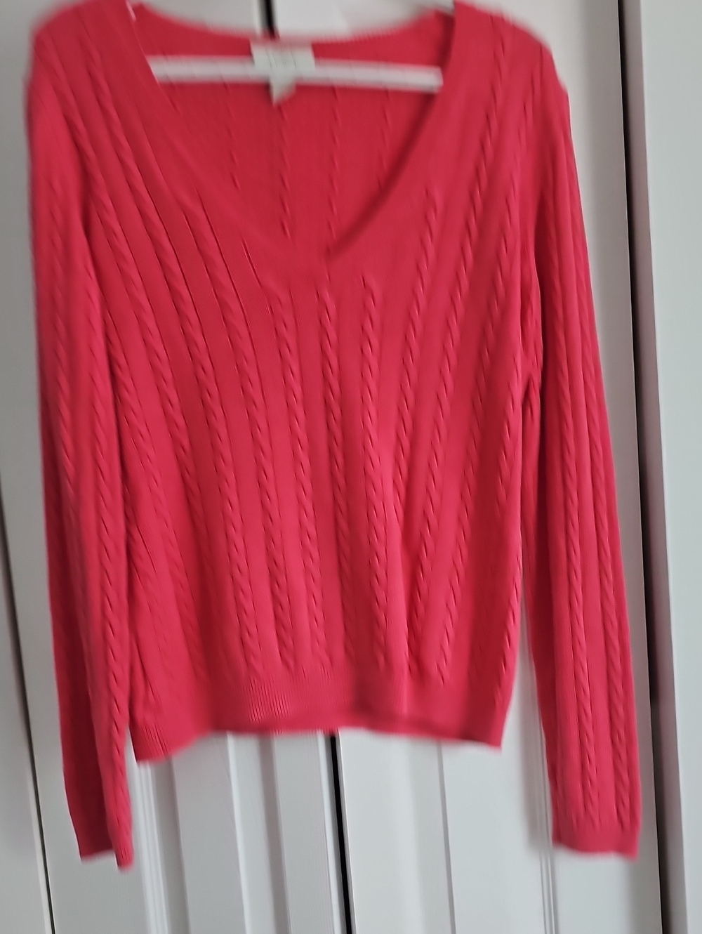 LOFT Coral Cable‑Knit V‑Neck Sweater